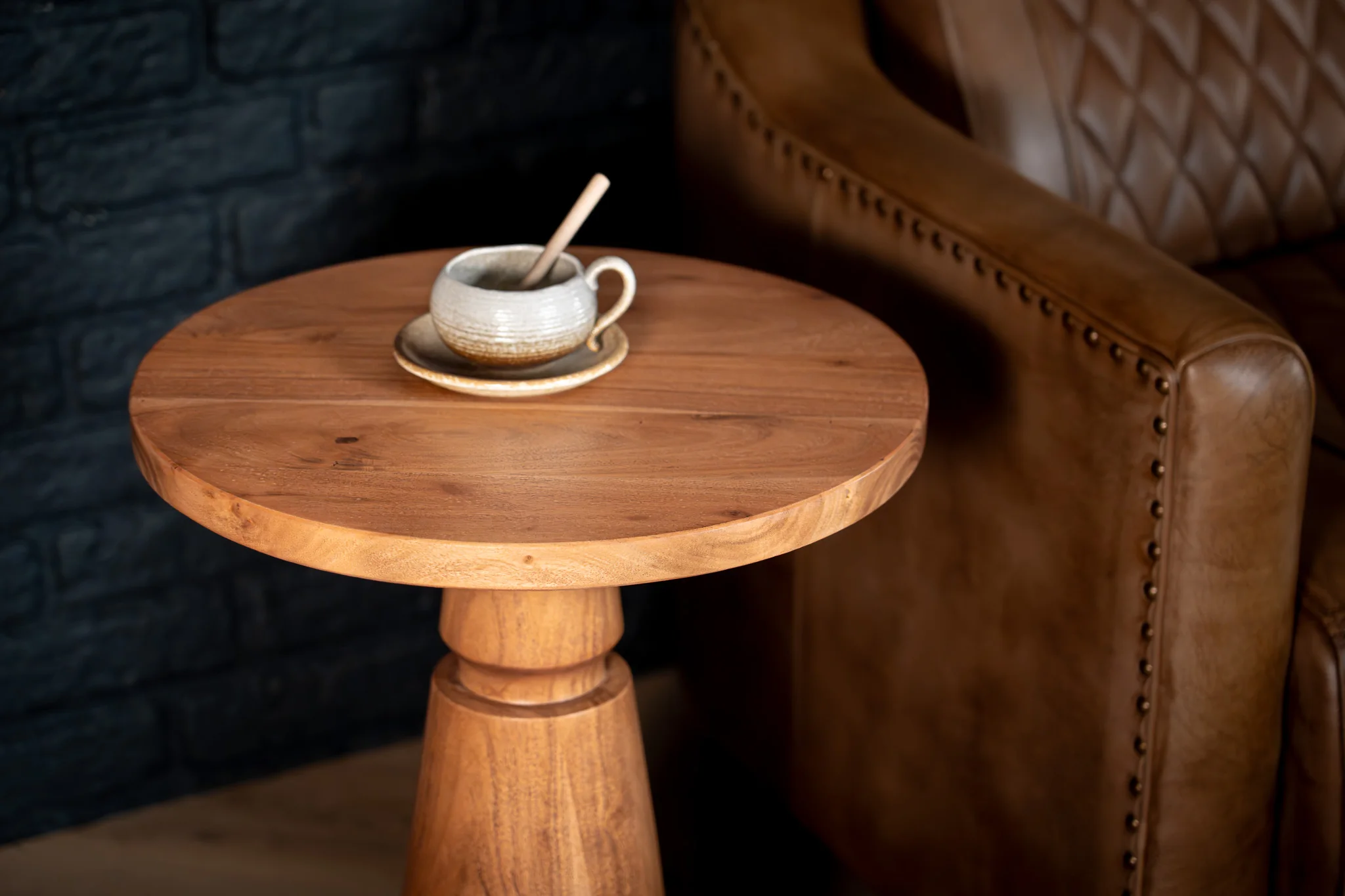 Solid Acacia Wood Side Table 40 cm with Sculptural Pedestal Base – Aria - Image 4