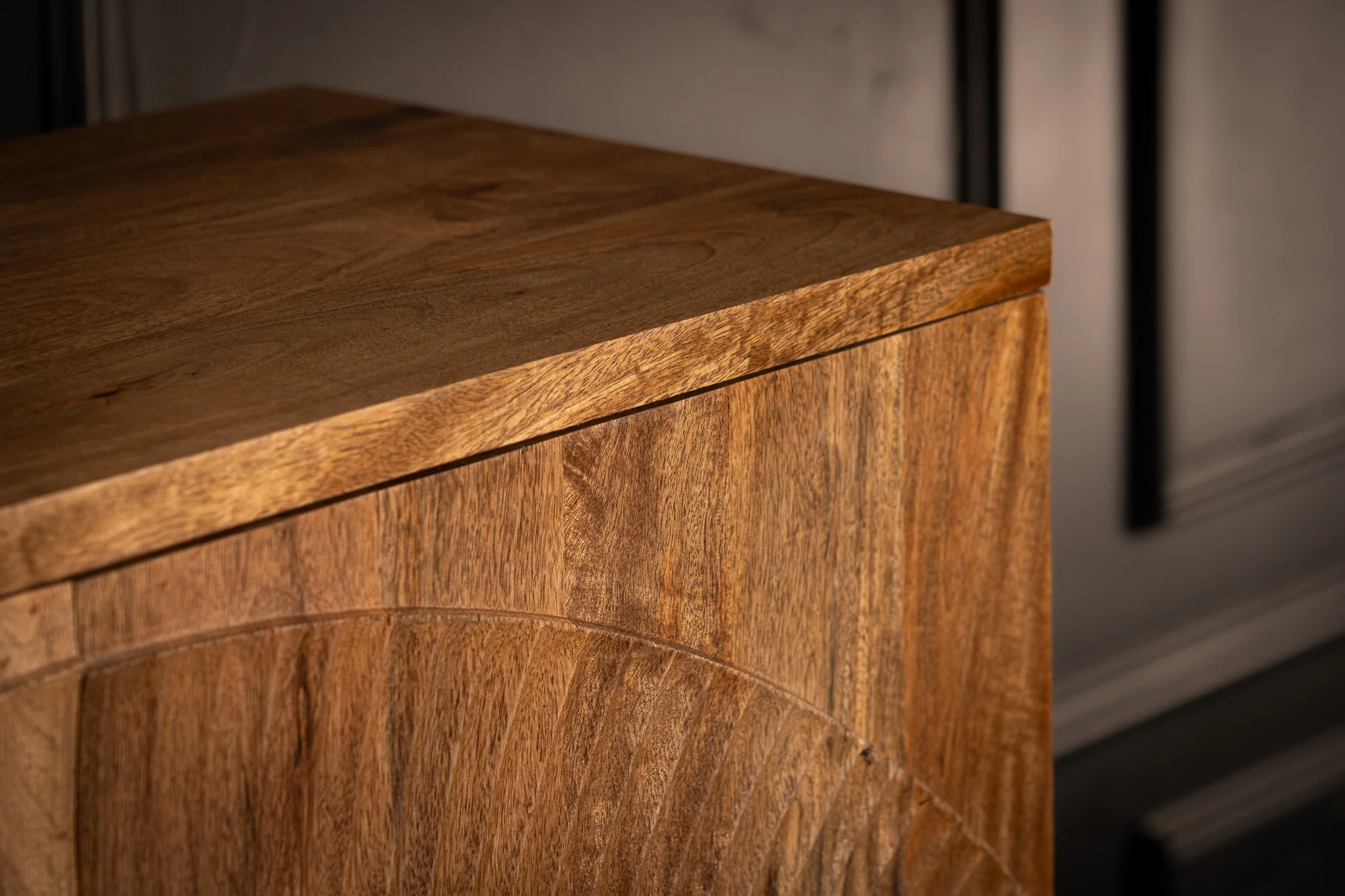 Solid Mango Wood Bar Cabinet Natural Brown & Black 140 cm – Sunset - Image 5