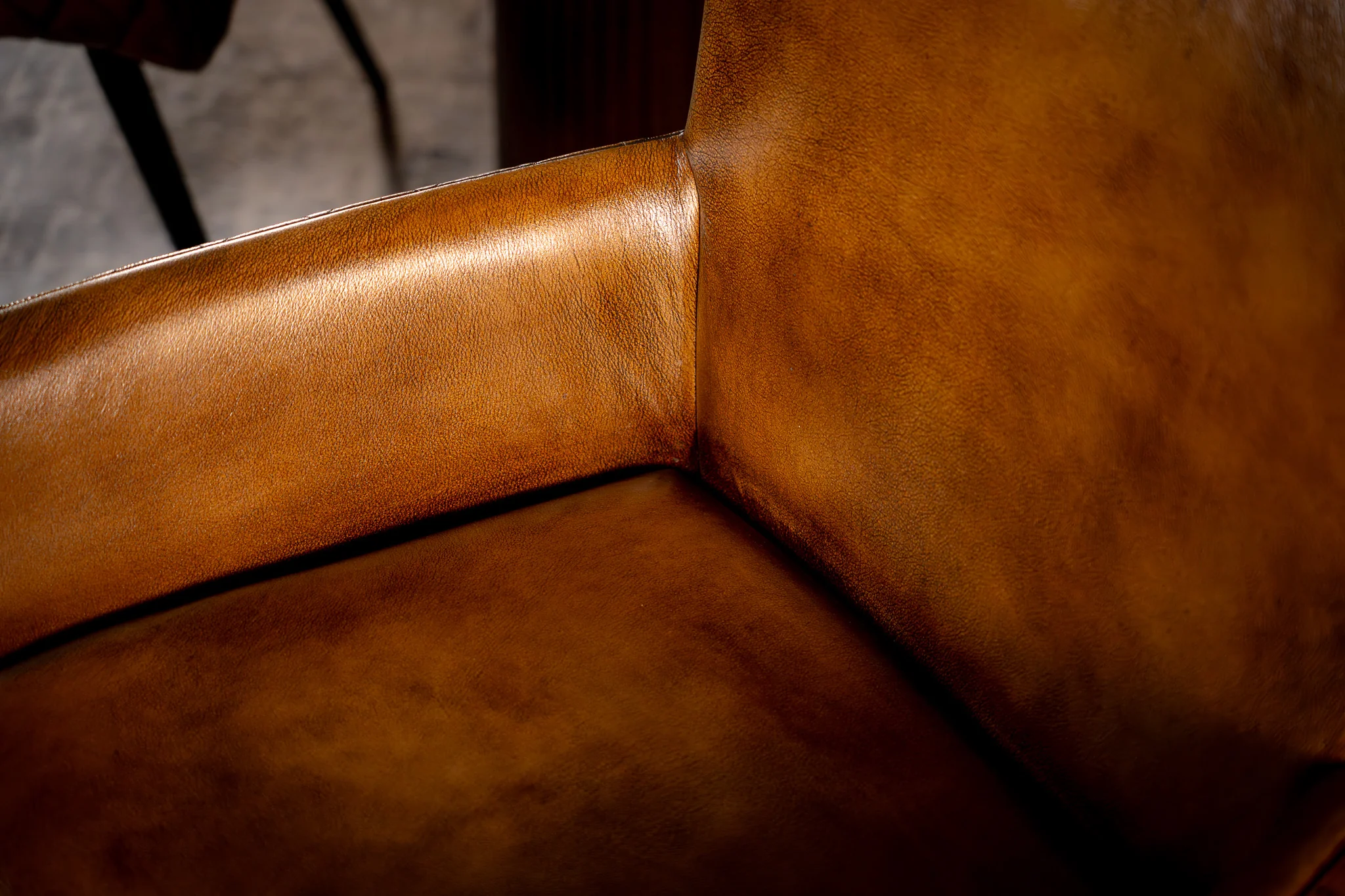 Genuine Leather Dining Armchair Antique Brown with Black Legs – Hudson - Image 5