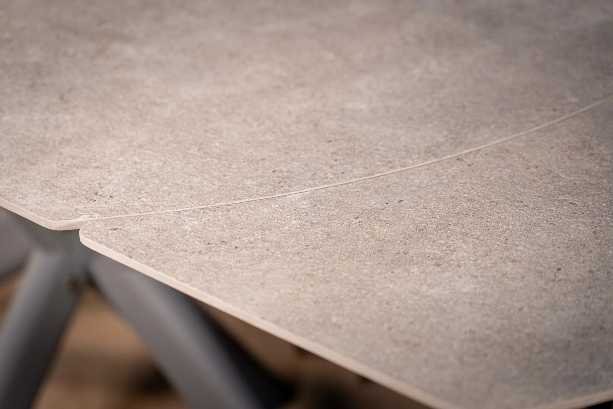 Rotating Extendable Sintered Stone Dining Table 140-200cm – Integri Grey Concrete - Image 4