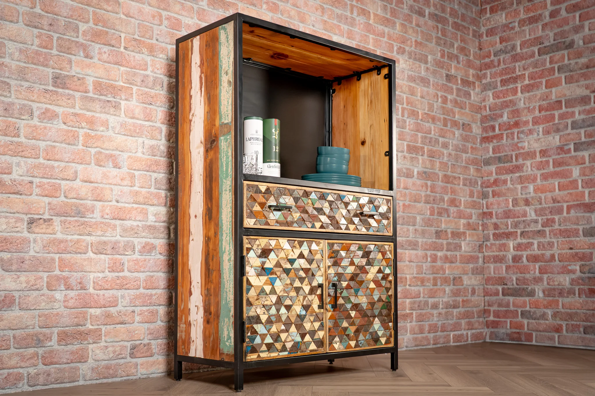 Recycled Mango Wood Display Cabinet with Black Metal Frame 160 cm – Iron Sky - Image 3