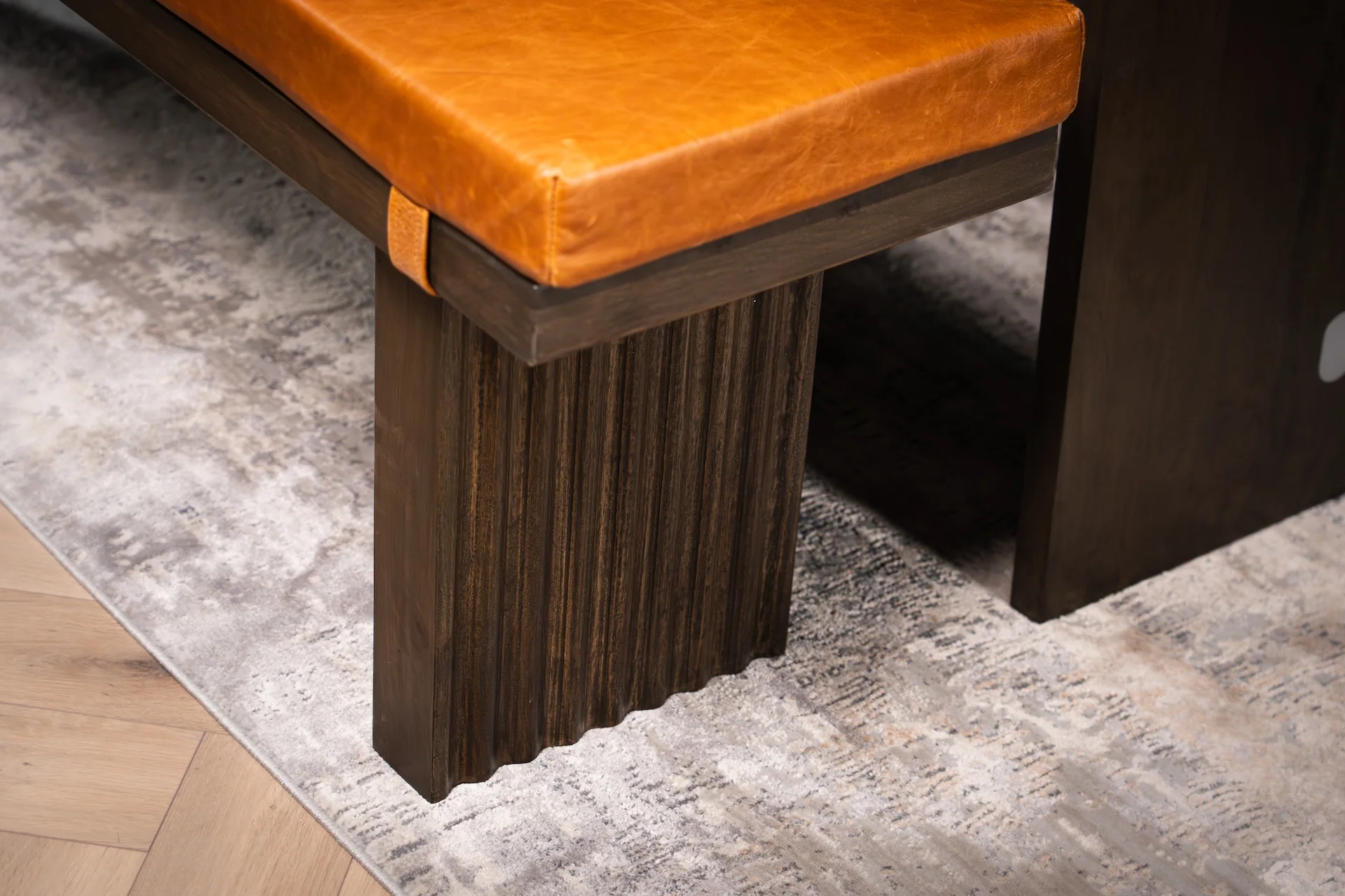 Solid Mango Wood Dining Bench with Fluted Legs Grey Brown 170 cm - Louvre - Image 4