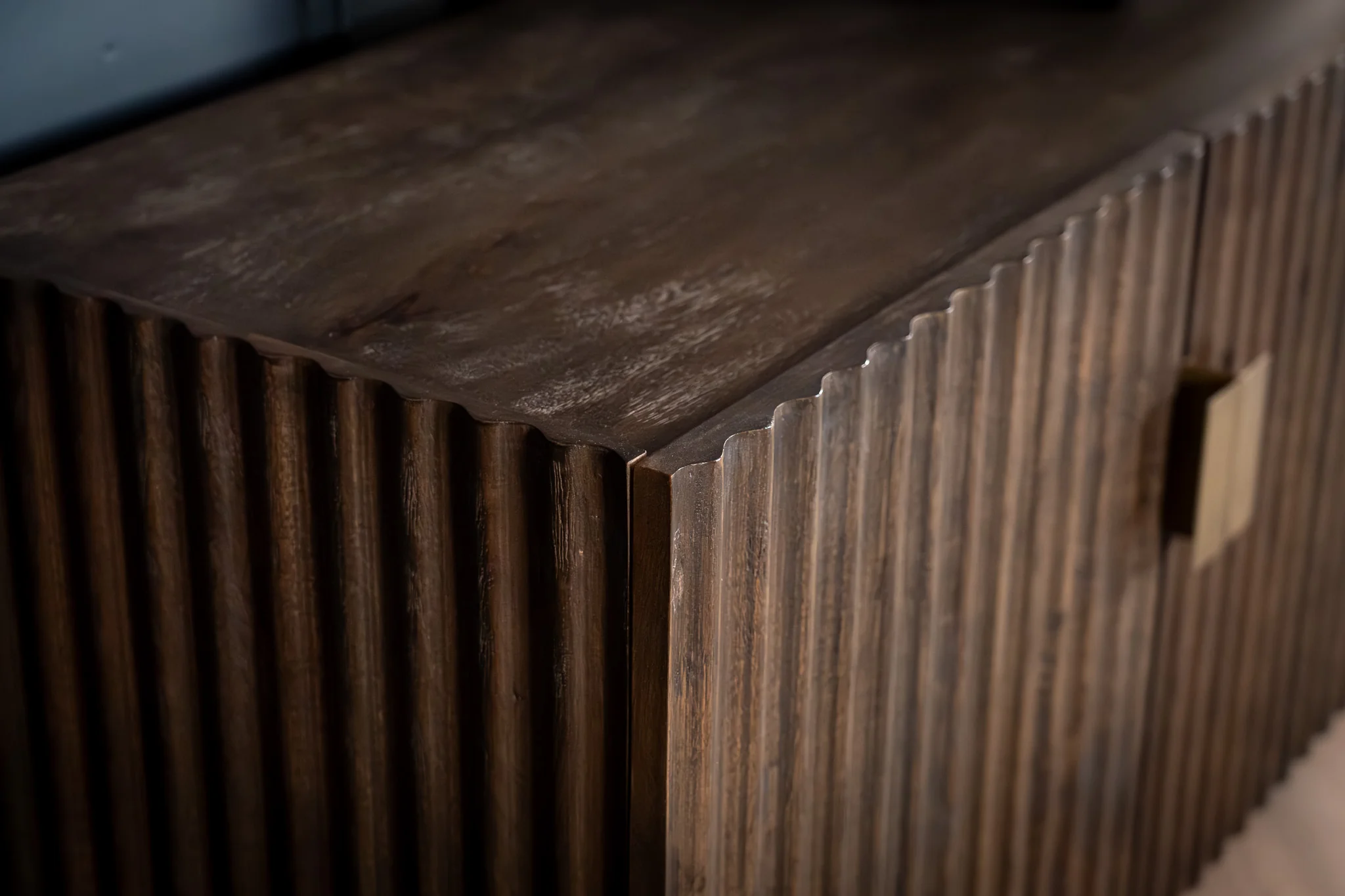Solid Mango Wood TV unit 180 cm – Louvre Fluted Front Grey Brown - Image 4