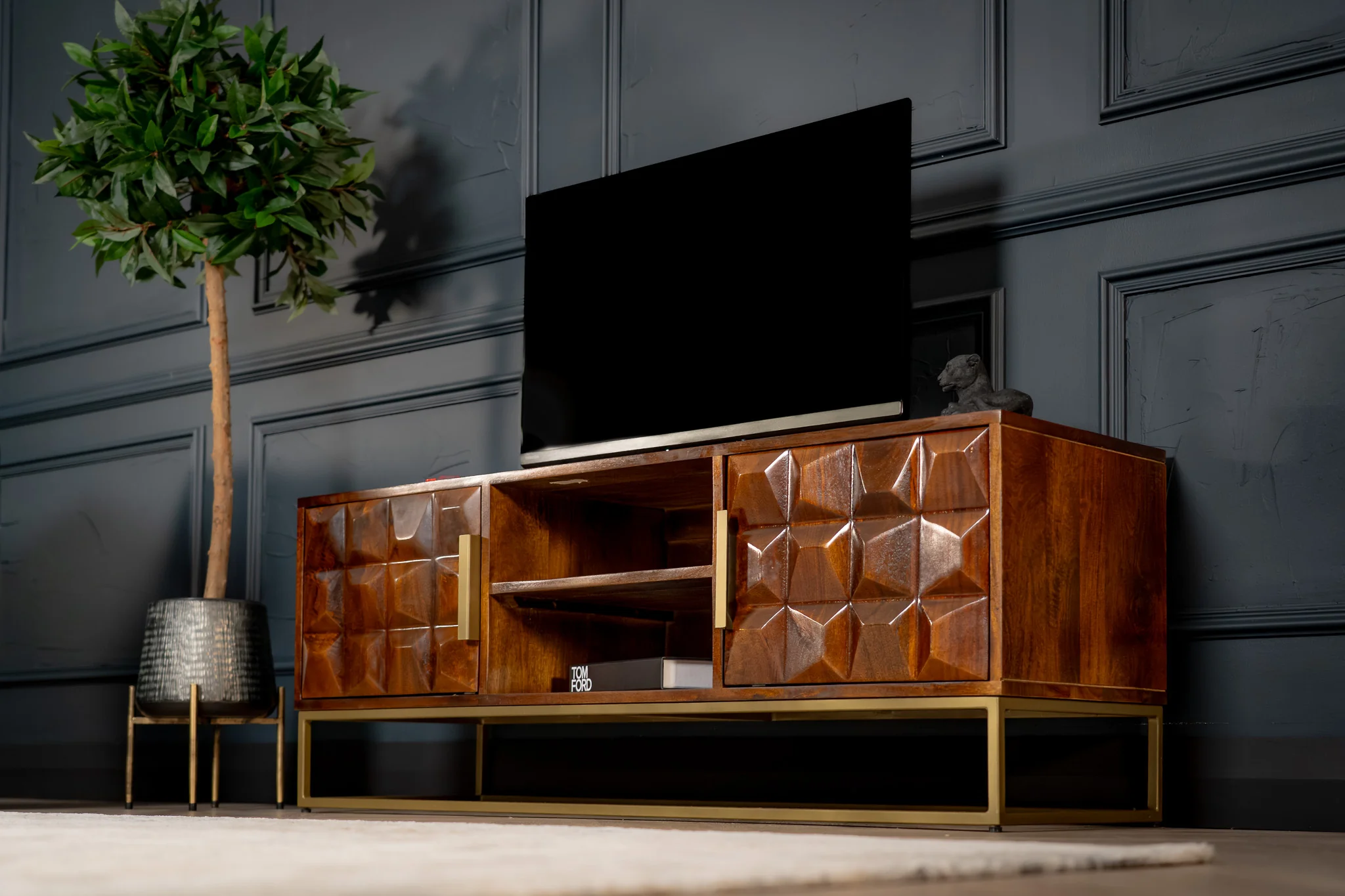 Solid Mango Wood TV unit Dark Brown with Gold Base 128 cm - Memento - Image 3