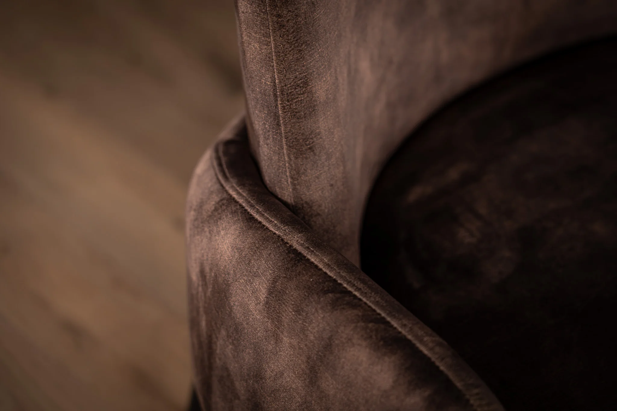 Velvet Lounge Chair Grey Brown with Black Legs – Milo - Image 6