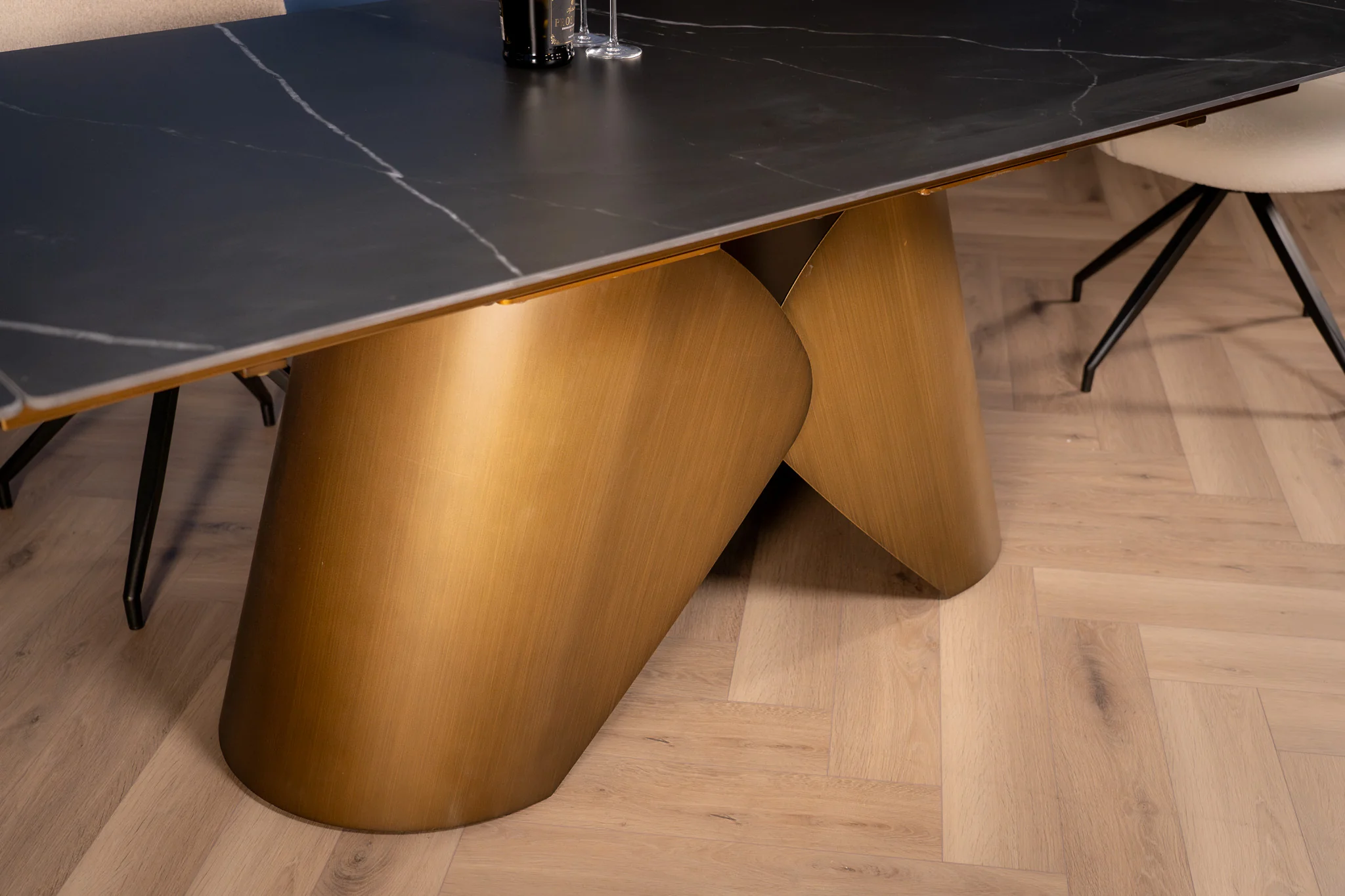 Extendable Sintered Stone Dining Table 180-260cm – Nemesis Black Manhattan - Image 5