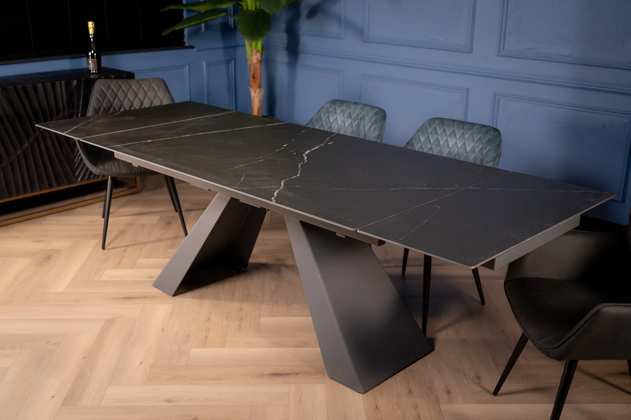 Extendable Sintered Stone Dining Table 160-240cm – Oasis Black Manhattan - Image 4