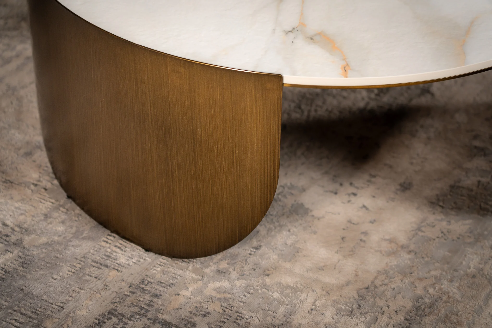 Sintered Stone Round Coffee Table White Concrete Texture 90 cm – Petroio - Image 7