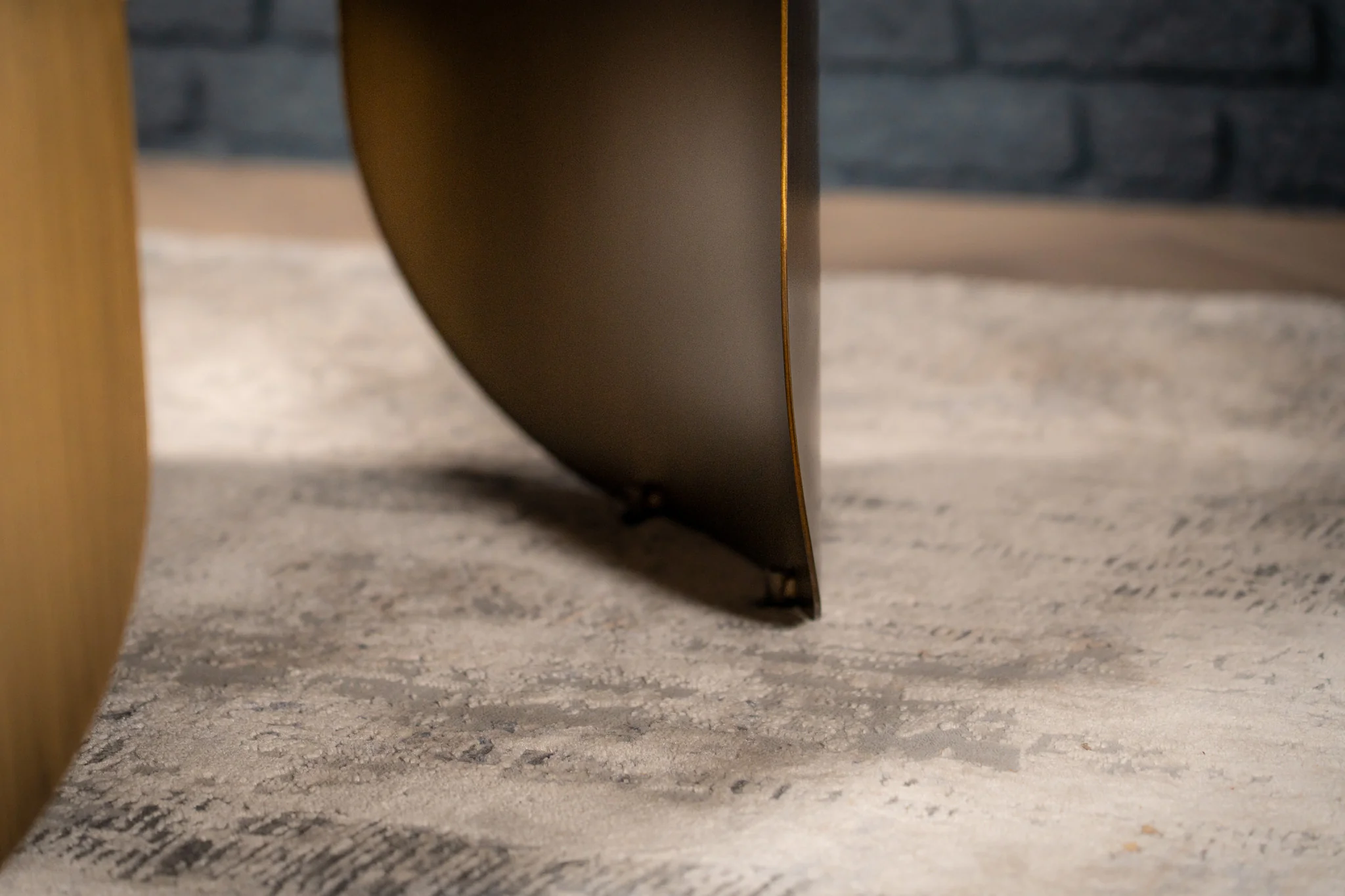Sintered Stone Round Coffee Table White Concrete Texture 90 cm – Petroio - Image 8