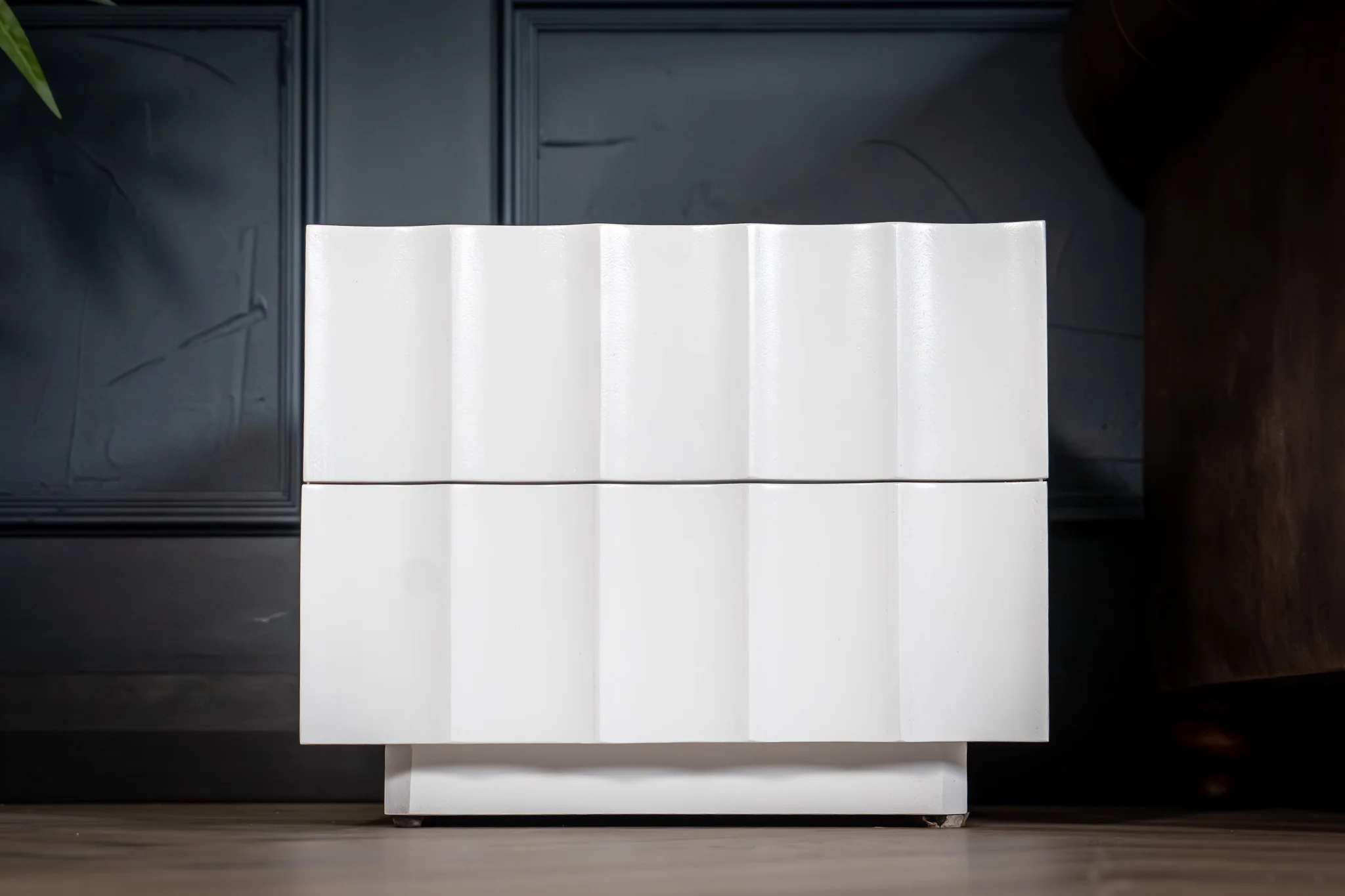 Solid Mango Wood Bedside Table 50 cm with 2 Drawers in White – Wave - Image 2