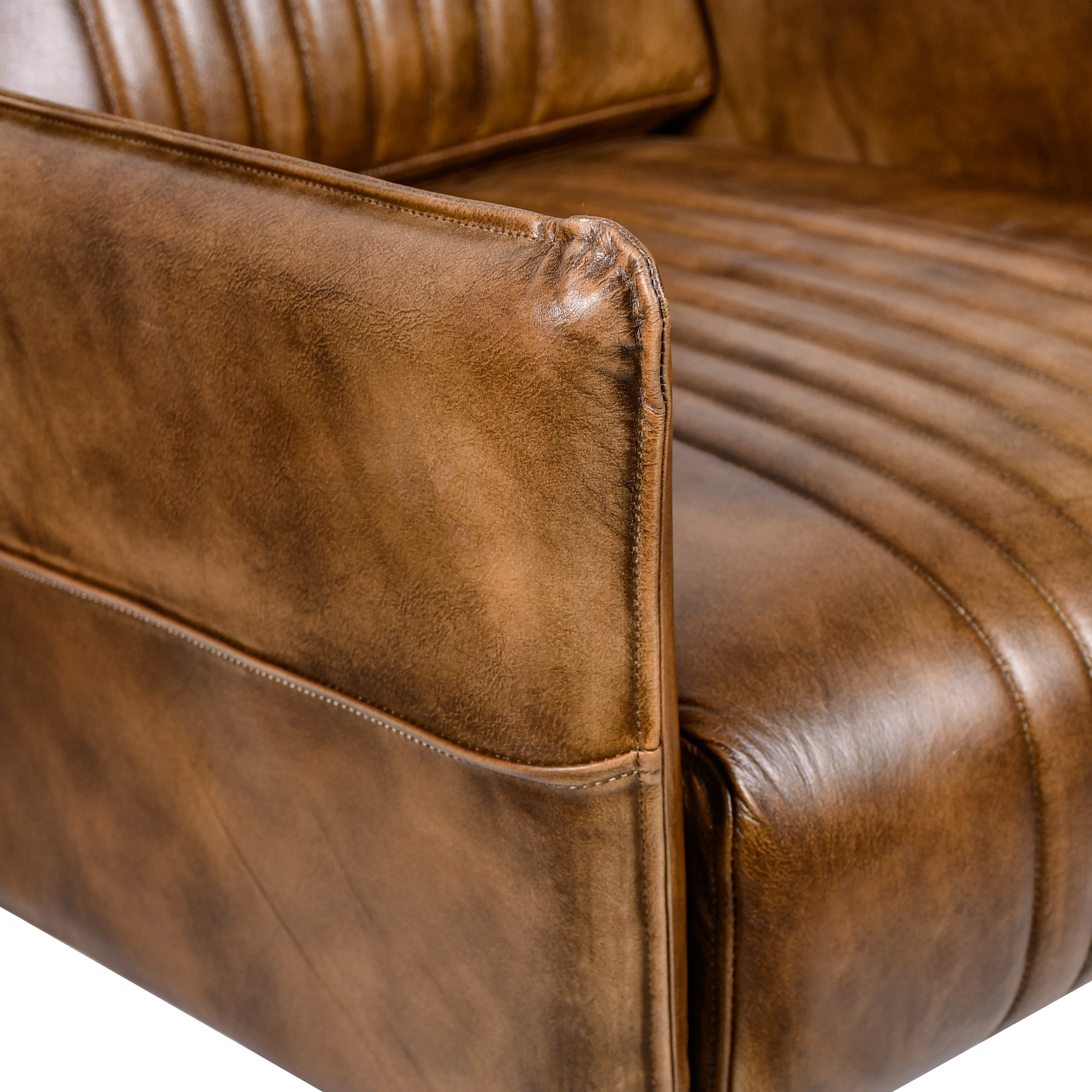 Genuine Leather Armchair Antique Brown with Wooden Legs – William - Image 4